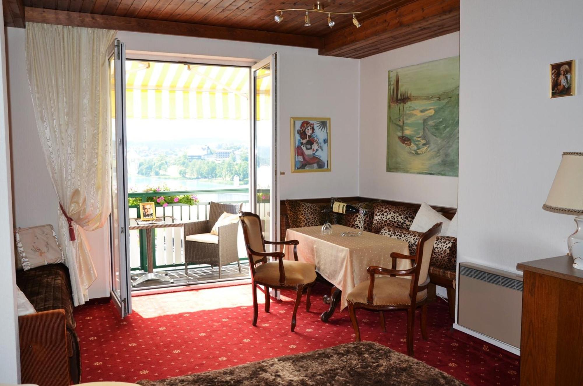 Villa Desiree - Hotel Garni - Adults Only 빌라흐 외부 사진